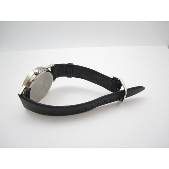 Women VH1 TV Quartz WR Analog 34mm Dial Causal Round Watch (G290) - Picture 9 of 9